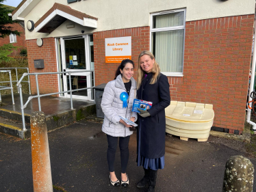 Wash Common candidate Archna Datta with Laura Farris MP